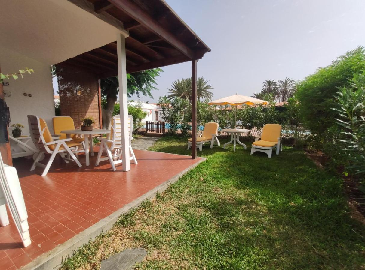 Lovely 2 Bedroom Bungalow With Parking マスパロマス エクステリア 写真