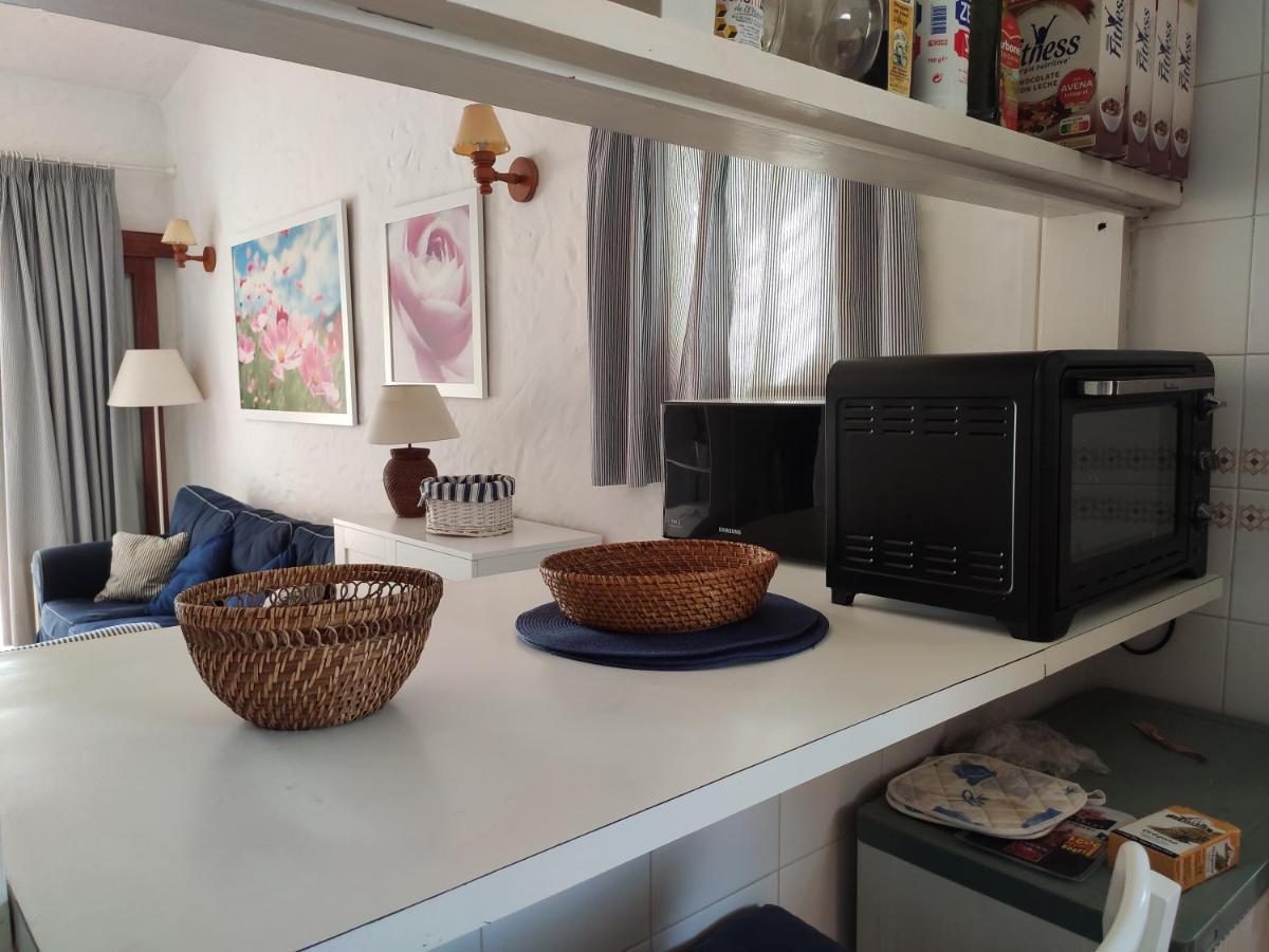 Lovely 2 Bedroom Bungalow With Parking マスパロマス エクステリア 写真